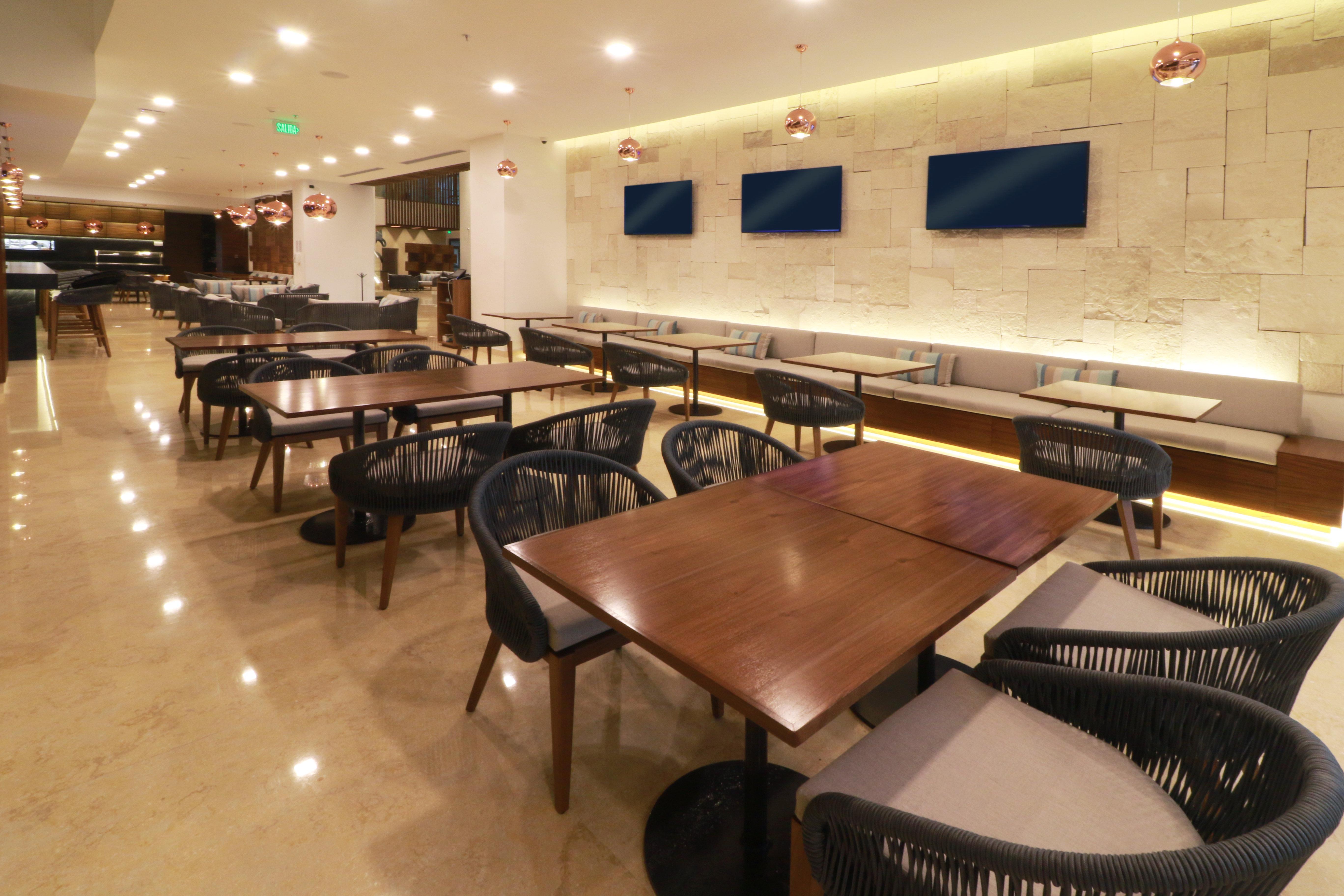 Holiday Inn & Suites - Puerto Vallarta Marina & Golf By Ihg Bagian luar foto