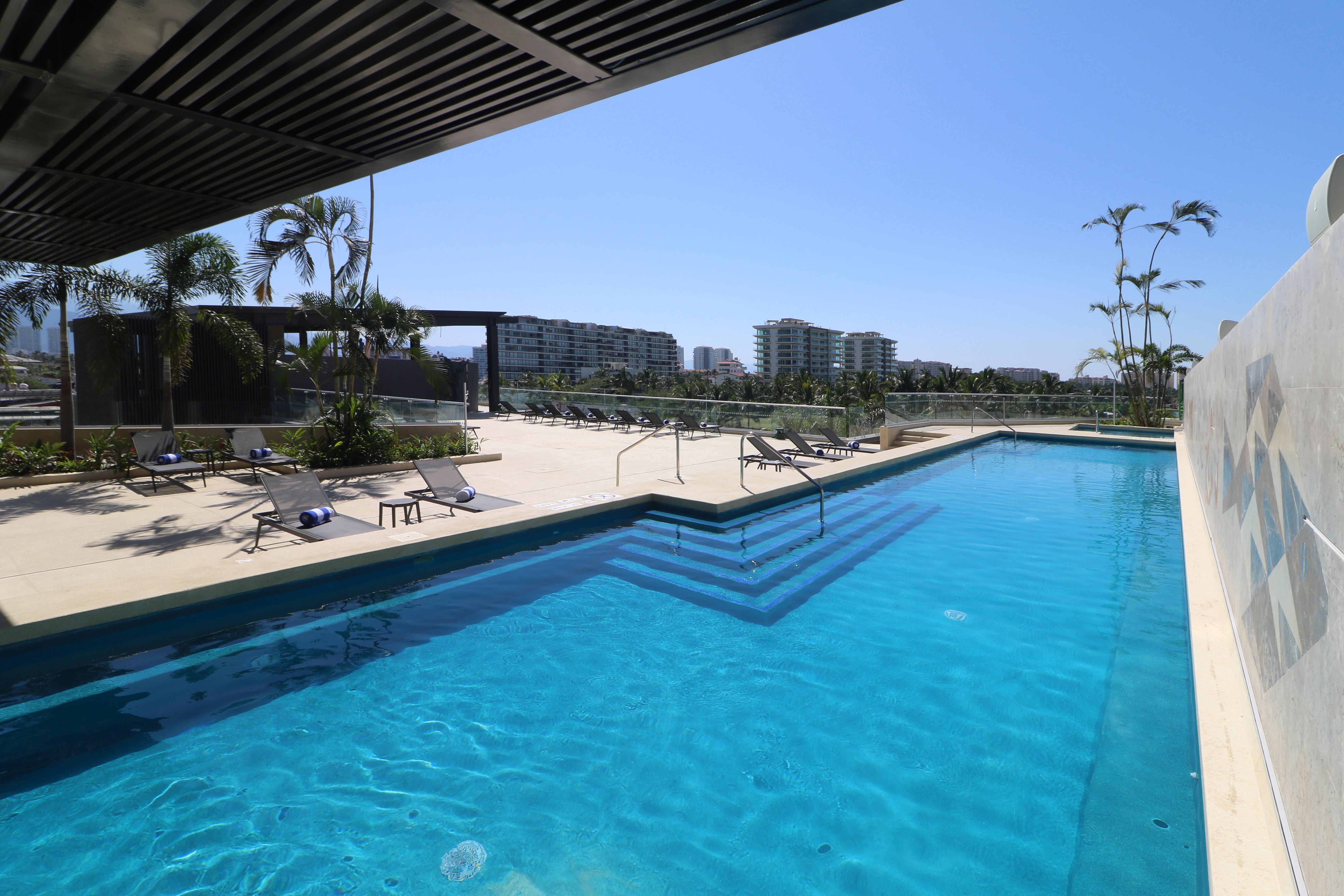 Holiday Inn & Suites - Puerto Vallarta Marina & Golf By Ihg Bagian luar foto
