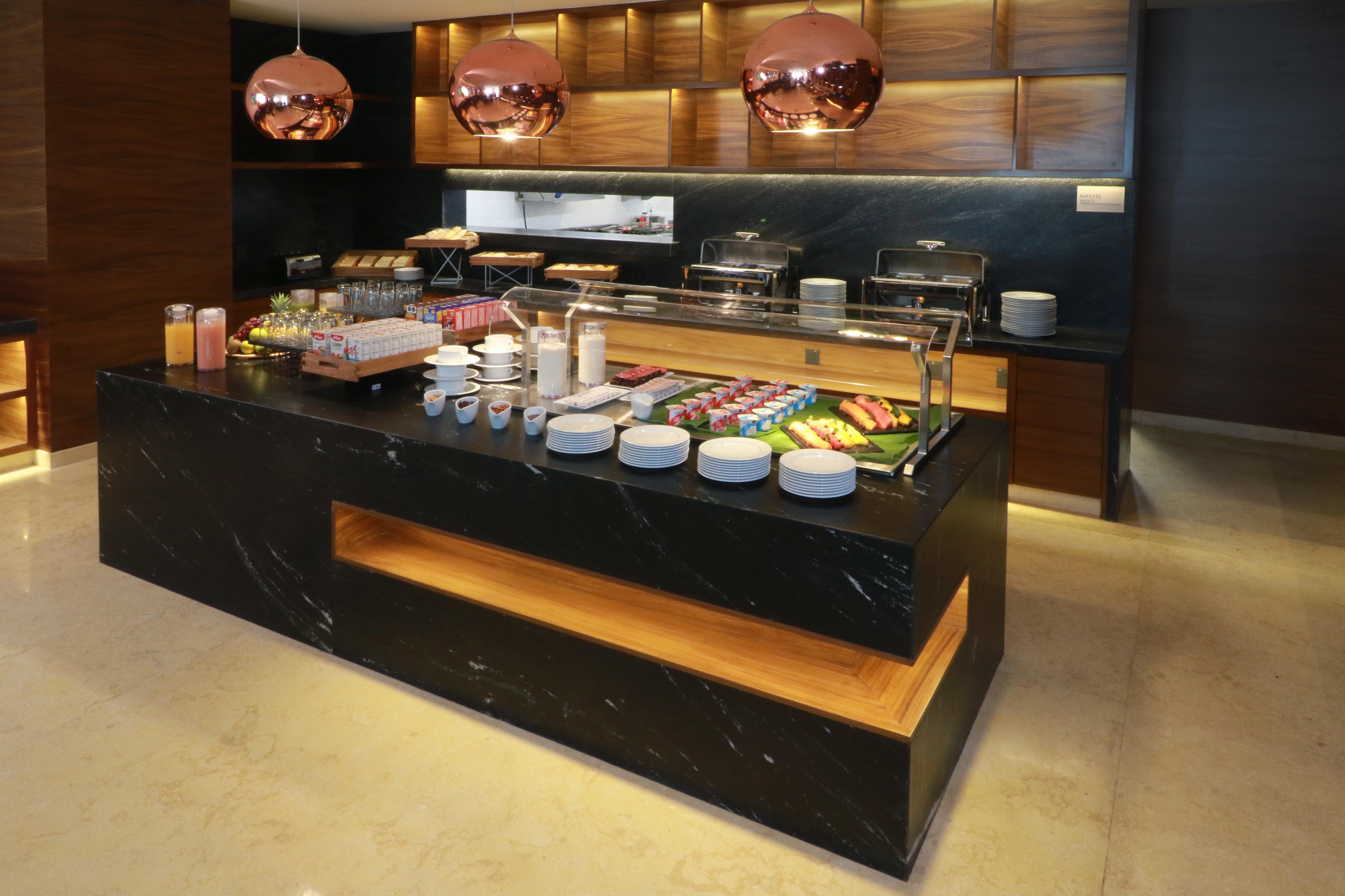 Holiday Inn & Suites - Puerto Vallarta Marina & Golf By Ihg Bagian luar foto