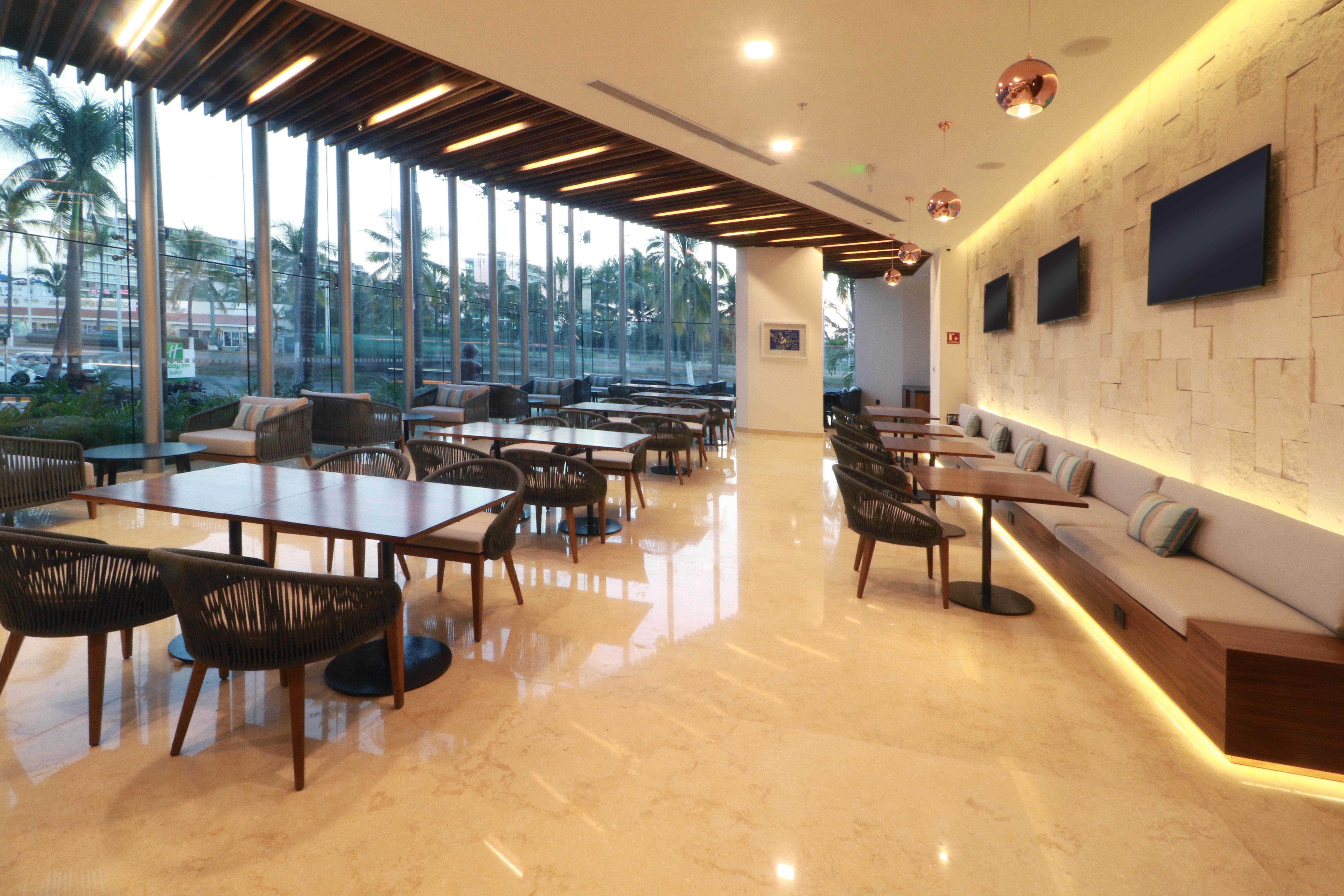 Holiday Inn & Suites - Puerto Vallarta Marina & Golf By Ihg Bagian luar foto