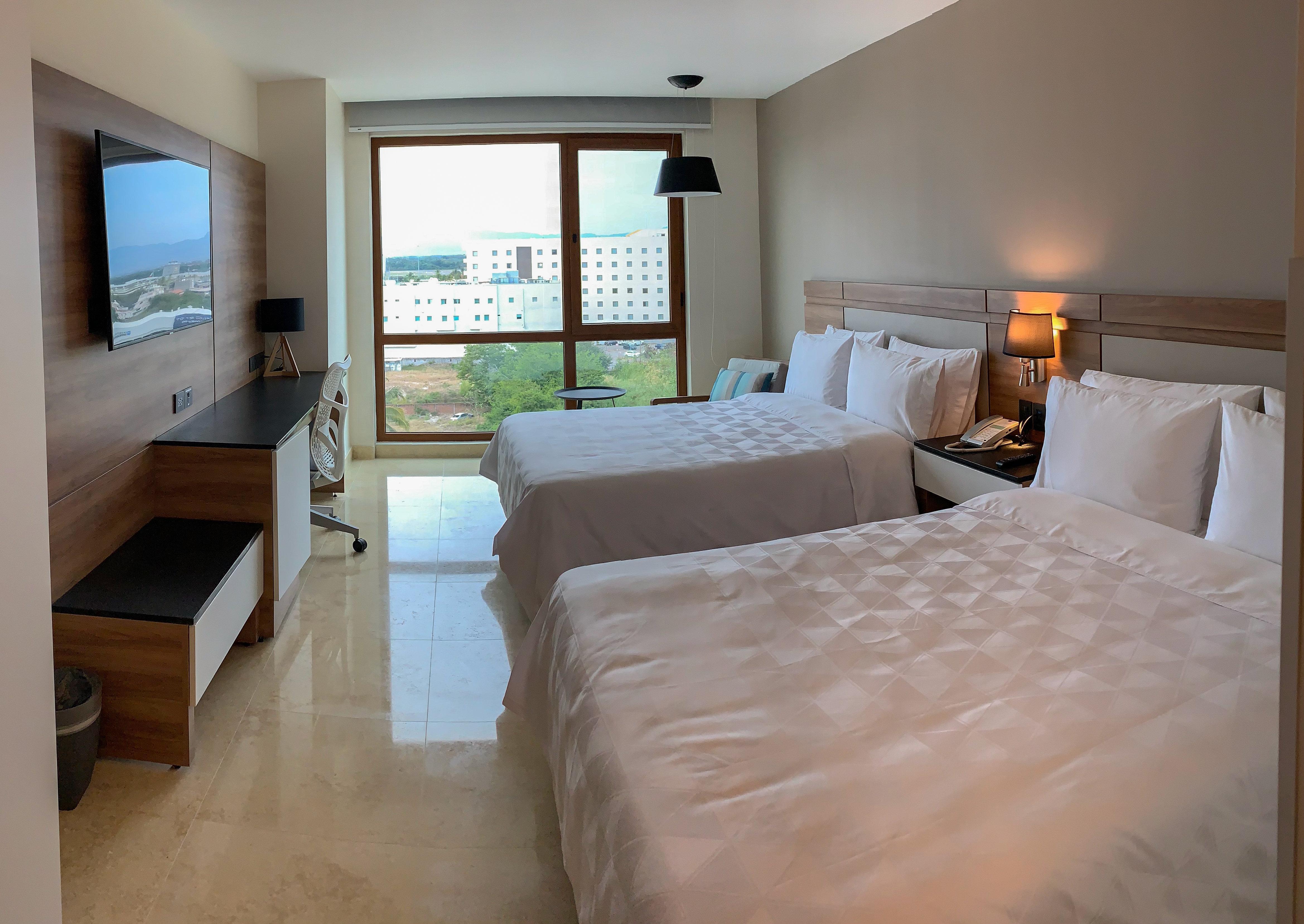 Holiday Inn & Suites - Puerto Vallarta Marina & Golf By Ihg Bagian luar foto