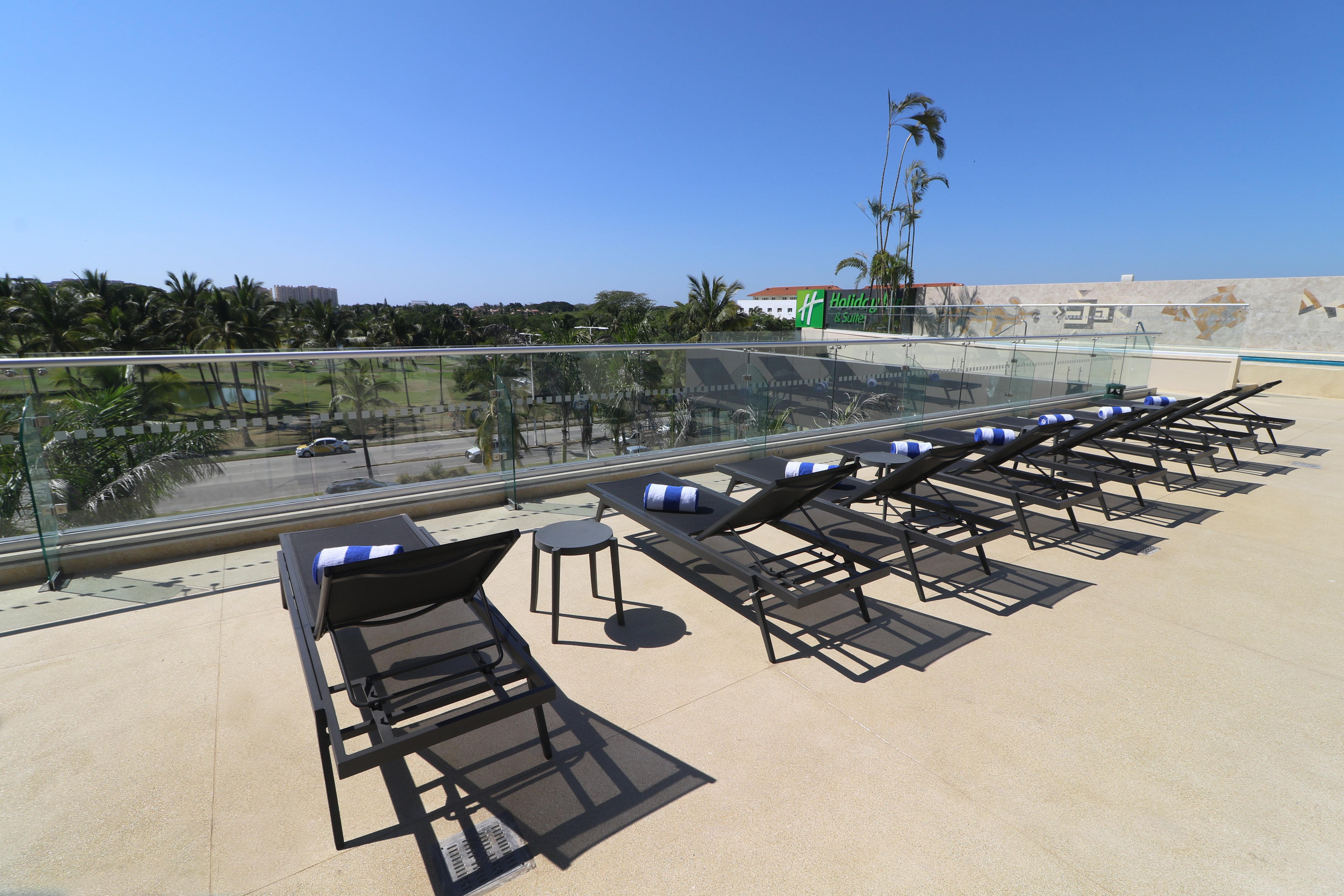 Holiday Inn & Suites - Puerto Vallarta Marina & Golf By Ihg Bagian luar foto