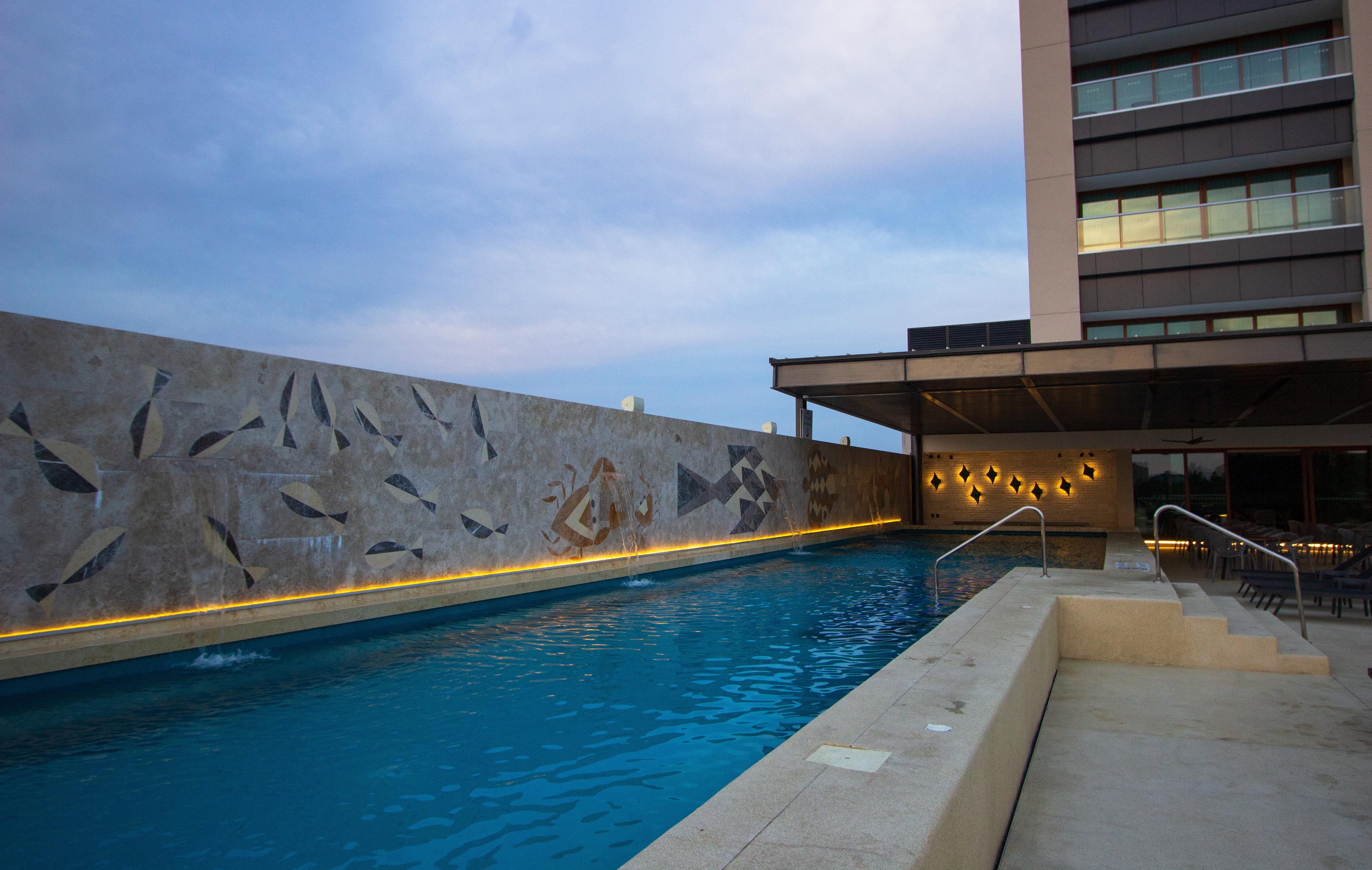 Holiday Inn & Suites - Puerto Vallarta Marina & Golf By Ihg Bagian luar foto